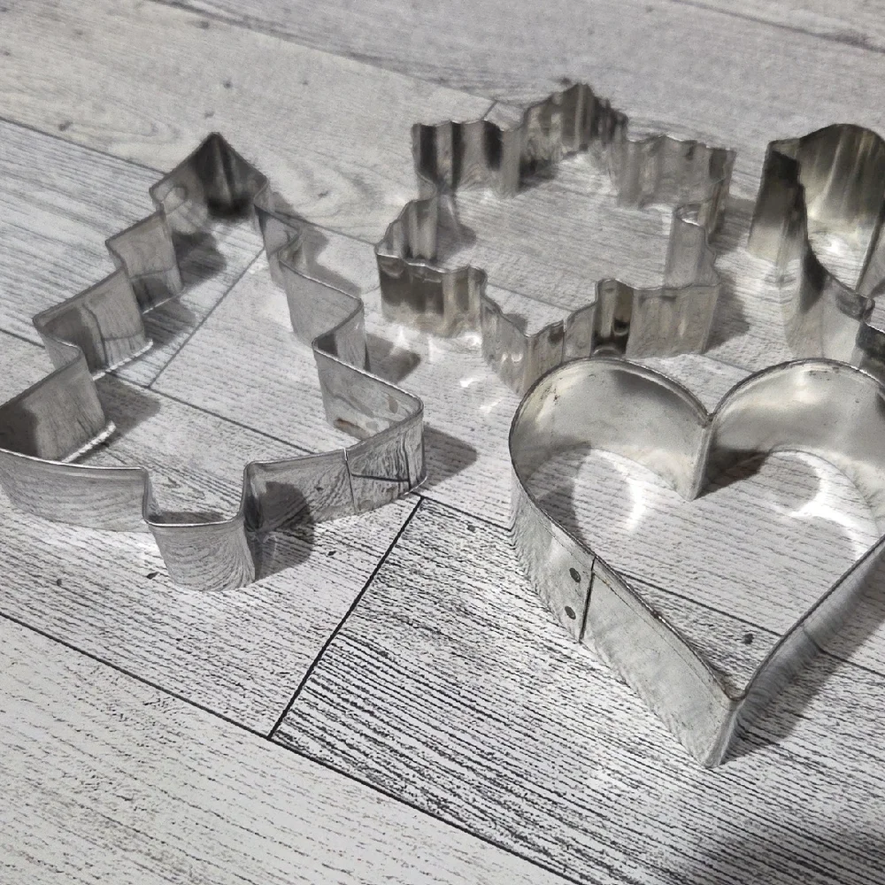 Set Of Assorted Metal Cookie Cutters